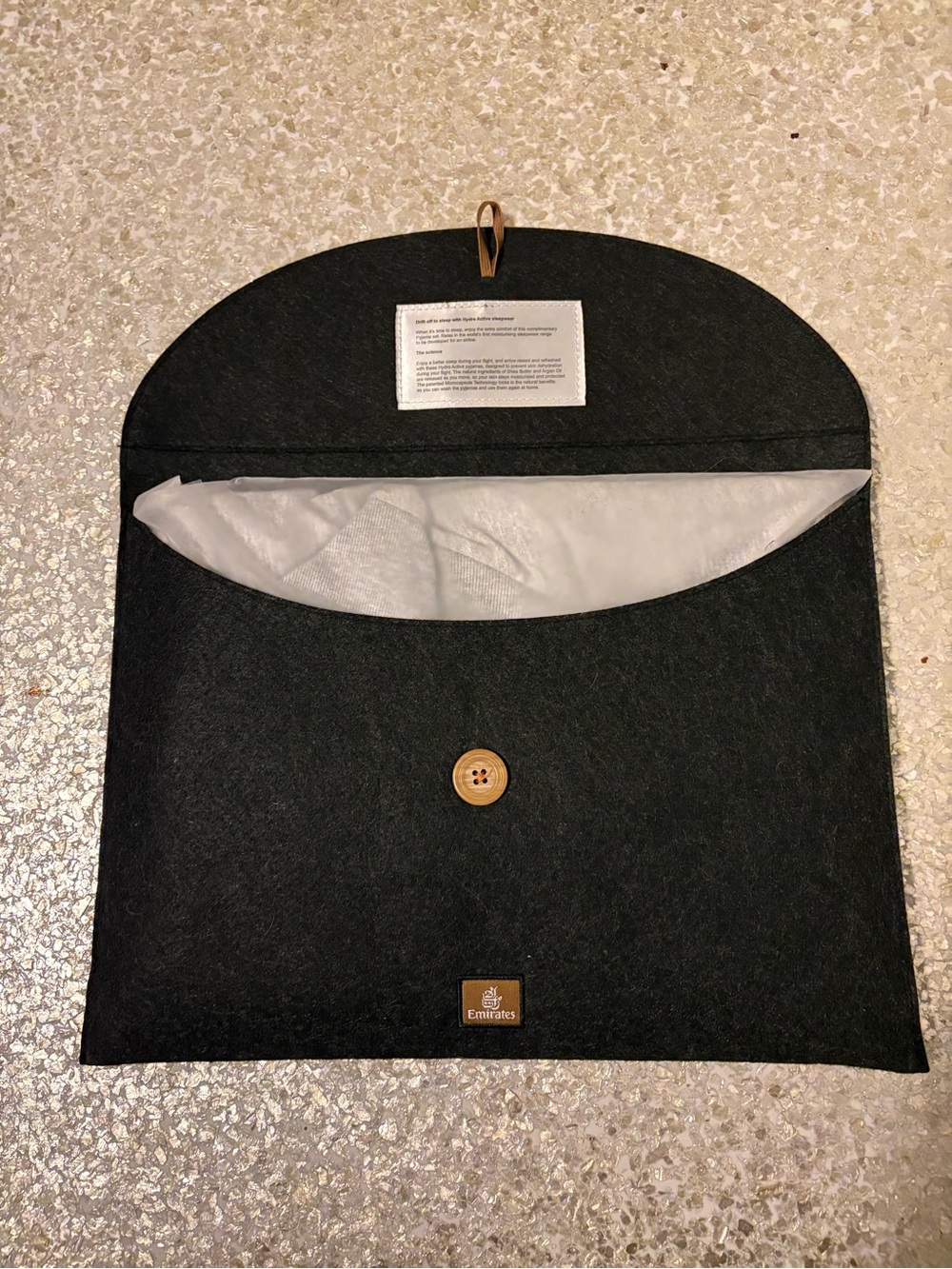 Emirates Pyjamas - Light Gray - Picture 3 of 5